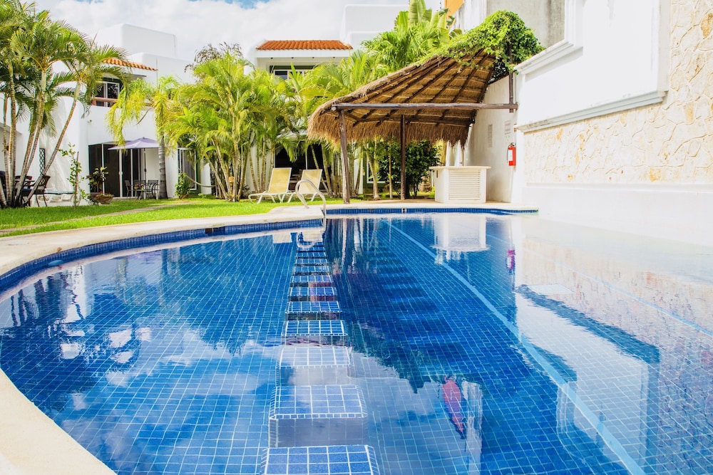 DOLCE VITA CARIBE B&B 45/51