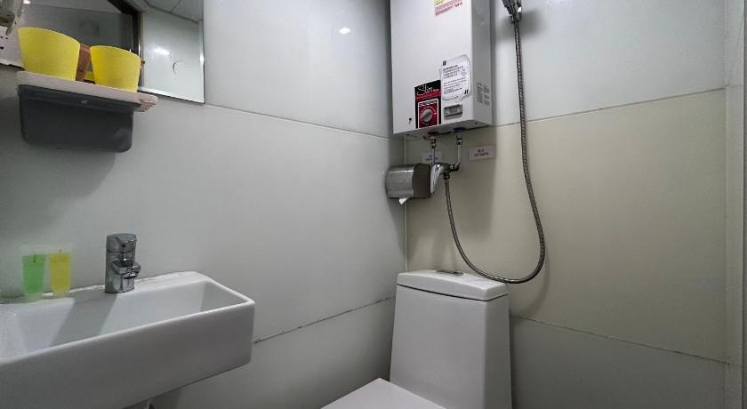 I Hotel Limited 45/48