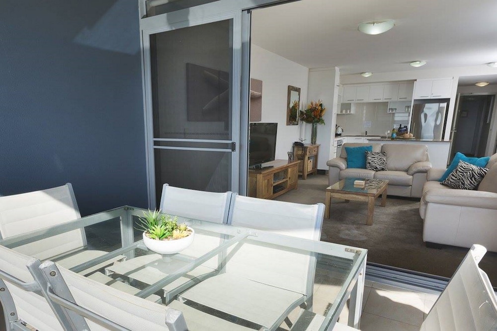 Sevan Apartments Forster 59/74