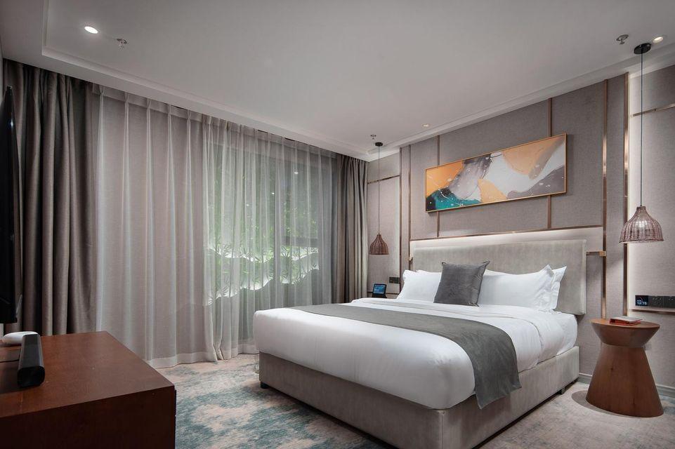 Scenic, Double Bed