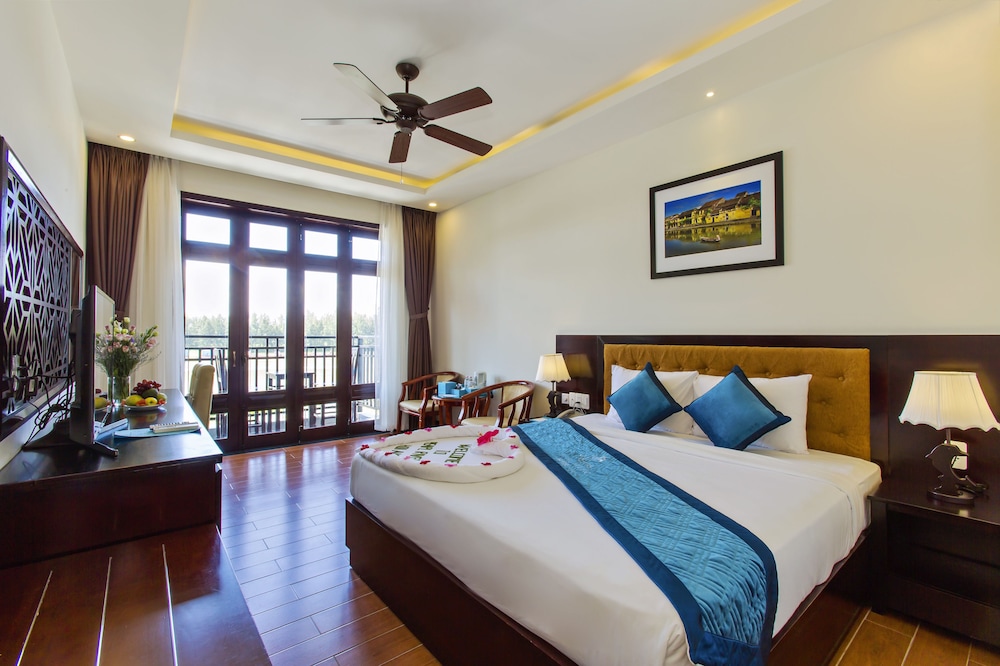 Silk River Hoi An Hotel & Spa 12/49