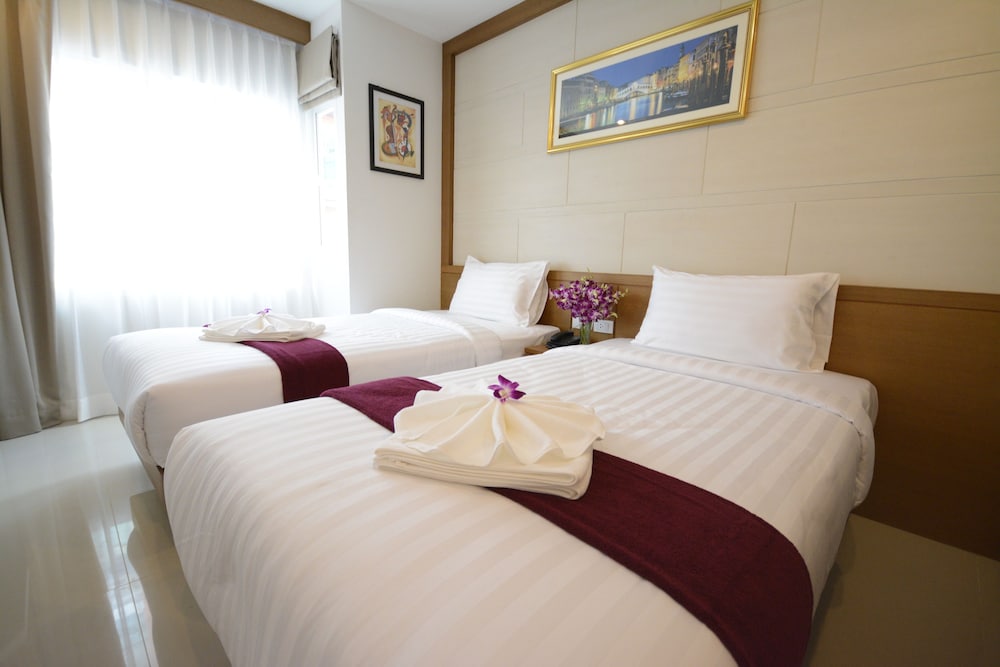 The Patong Center Hotel 15/40