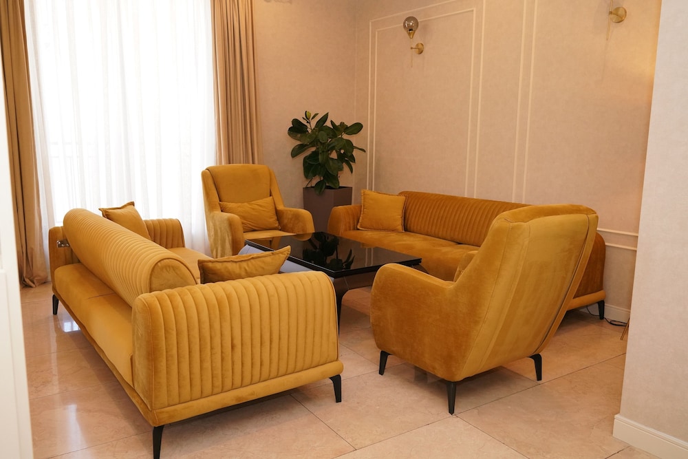 Marionn Hotel 89/118