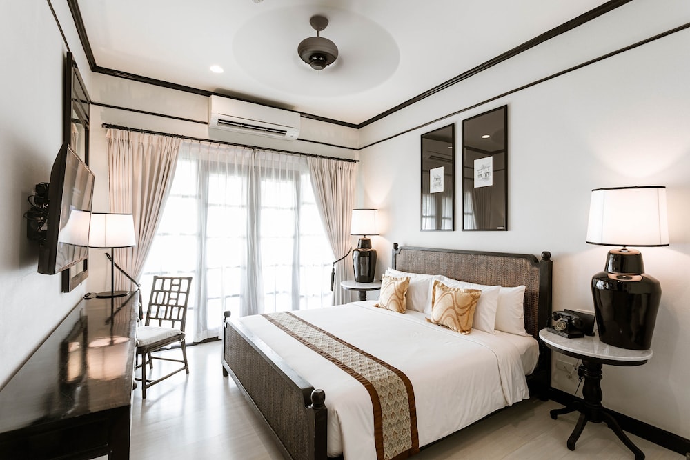 99 The Heritage Hotel 5/63