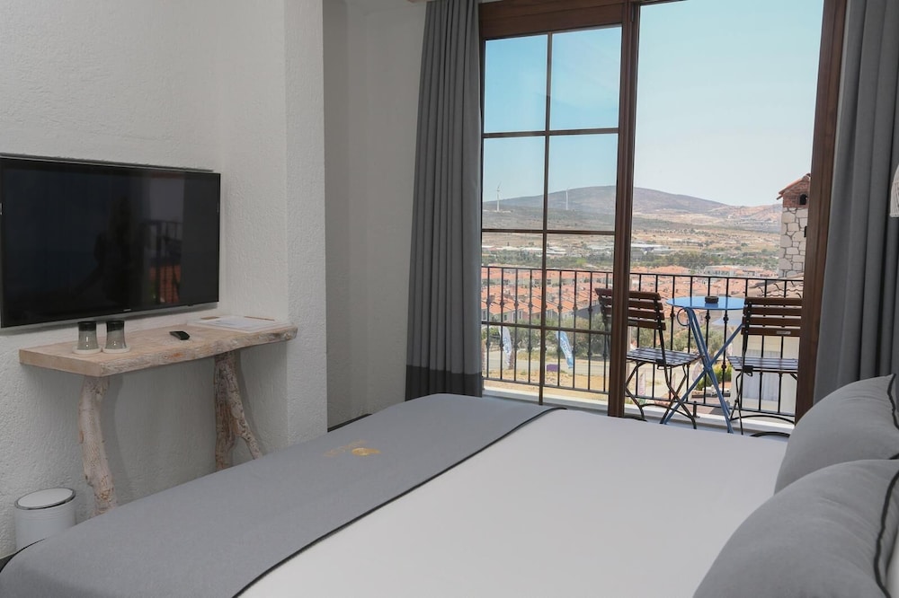 Avalon Boutique Hotel & Suites 16/59