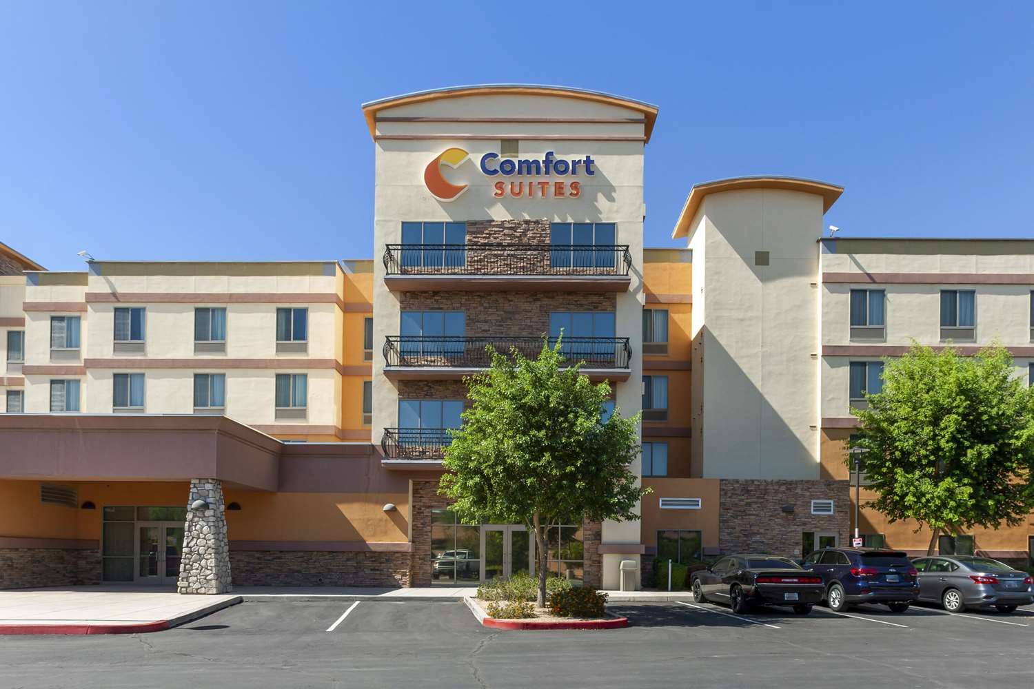 Comfort Suites Glendale State Farm Stadium Area 42/45