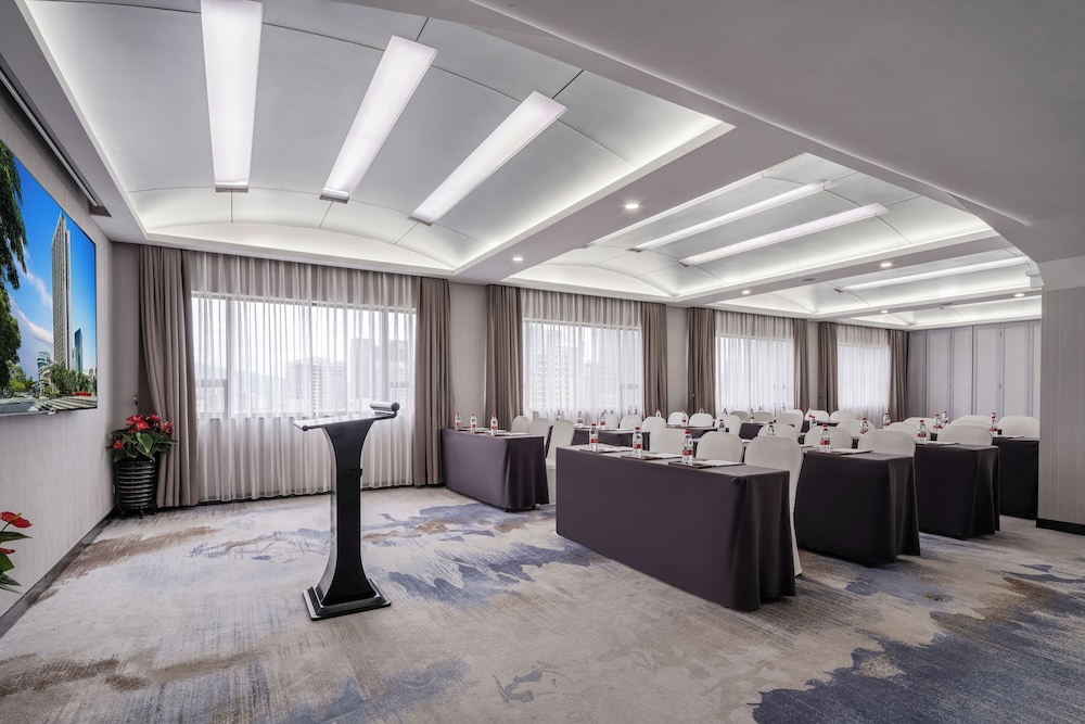 Grand Skylight Hotel Shenzhen 58/62