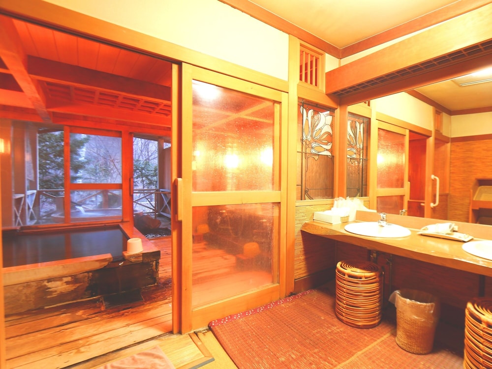 Okuhida Onsen Matsunoi (ex Hina no Yakata Matsunoi) 35/50