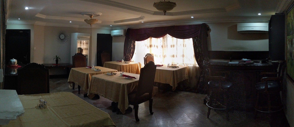 The Emperor's Place 37/46