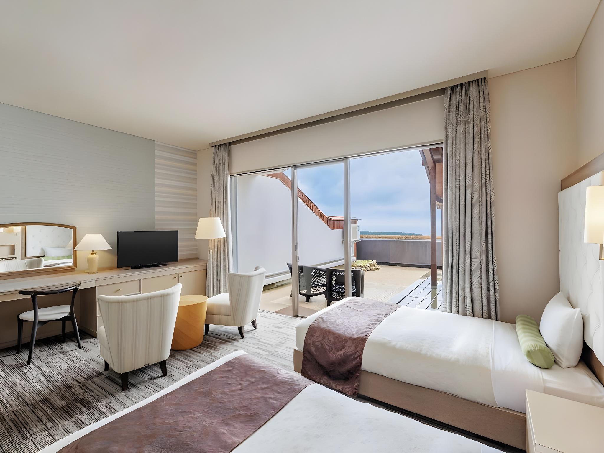 Japanese Western, Premium, Single Bed, Ocean View, Outdoor Jetted Tub