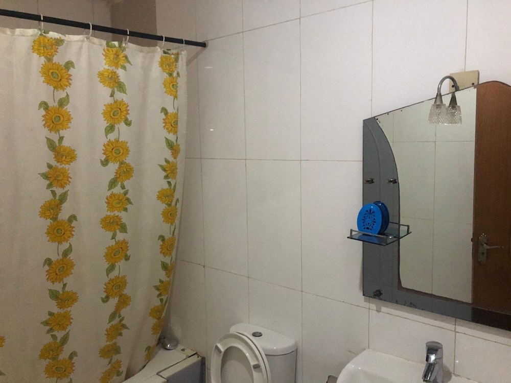 Solitude Hotel Yaba 47/50