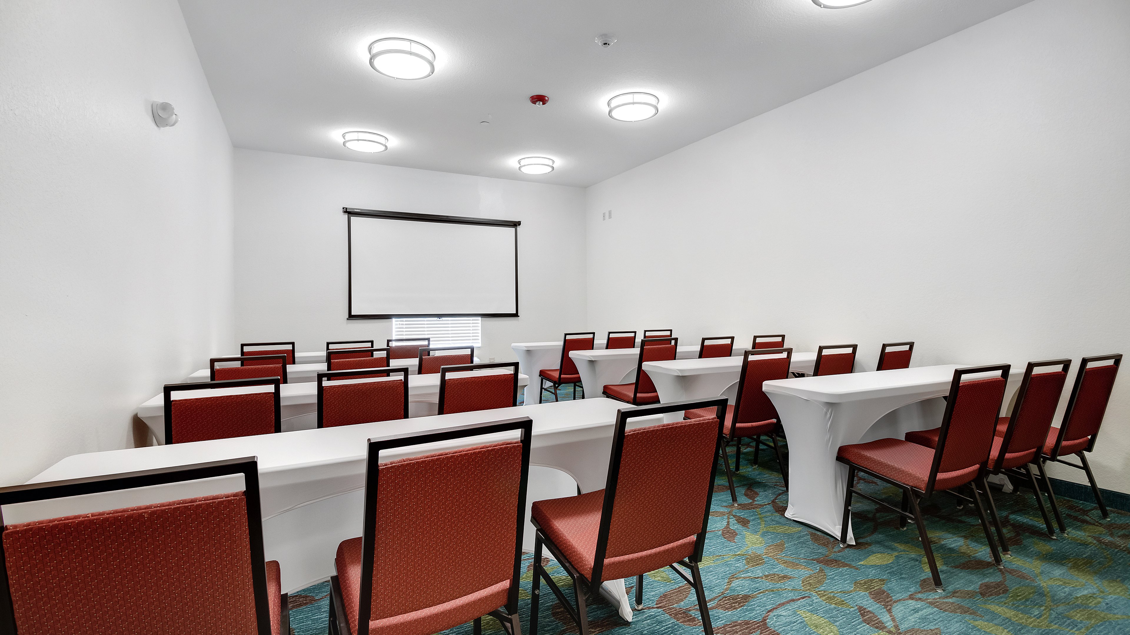 Candlewood Suites Waco 48/58