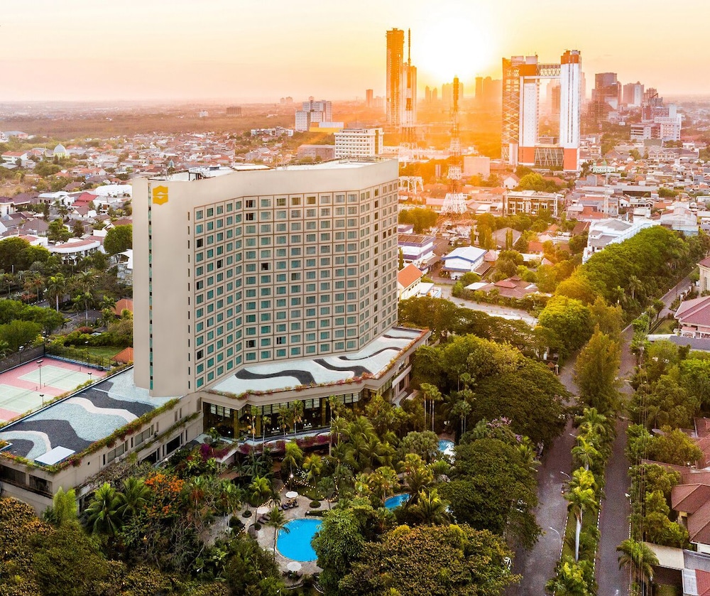 Shangri La Hotel Surabaya Kt 28/65
