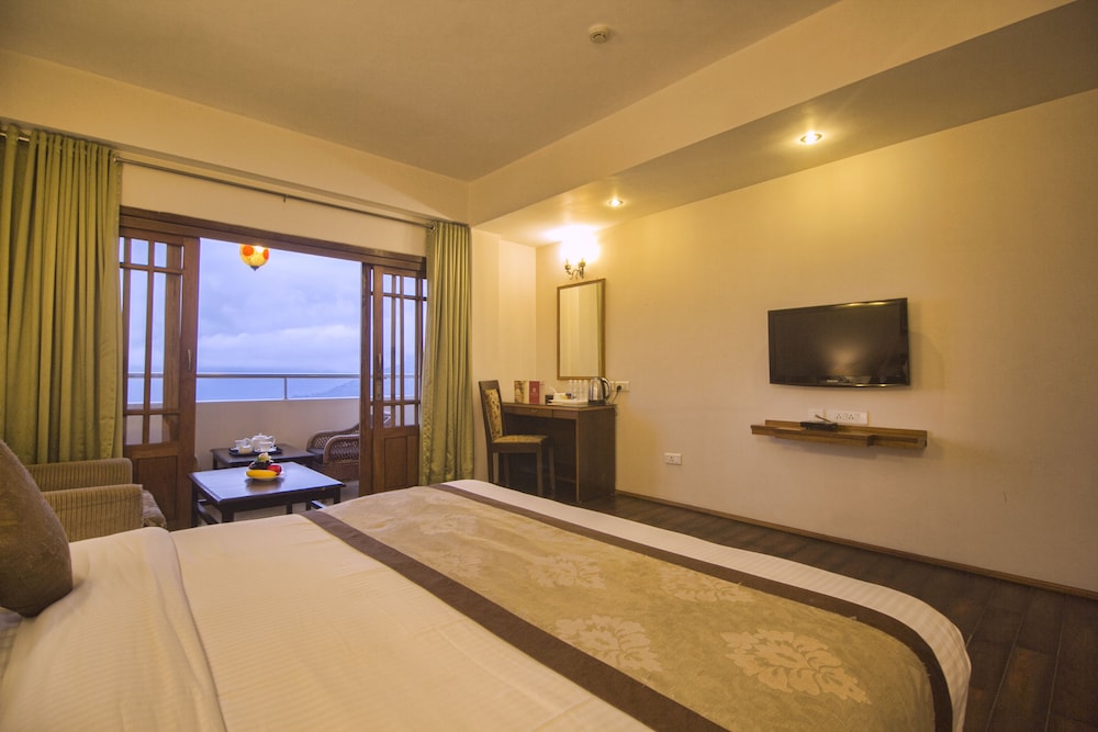 SUMMITTTAKSHANG RESIDENCY,HOTEL AND SPA 9/29
