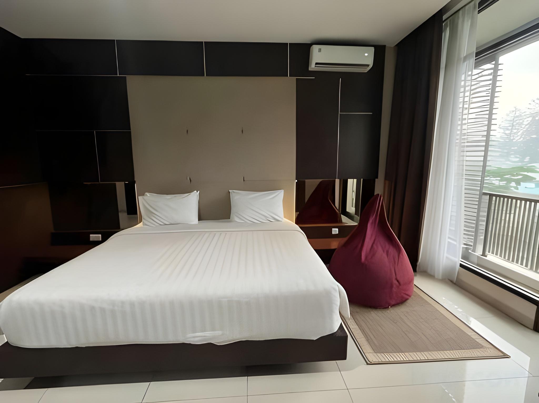 Hotel Balcony Sukabumi 8/28