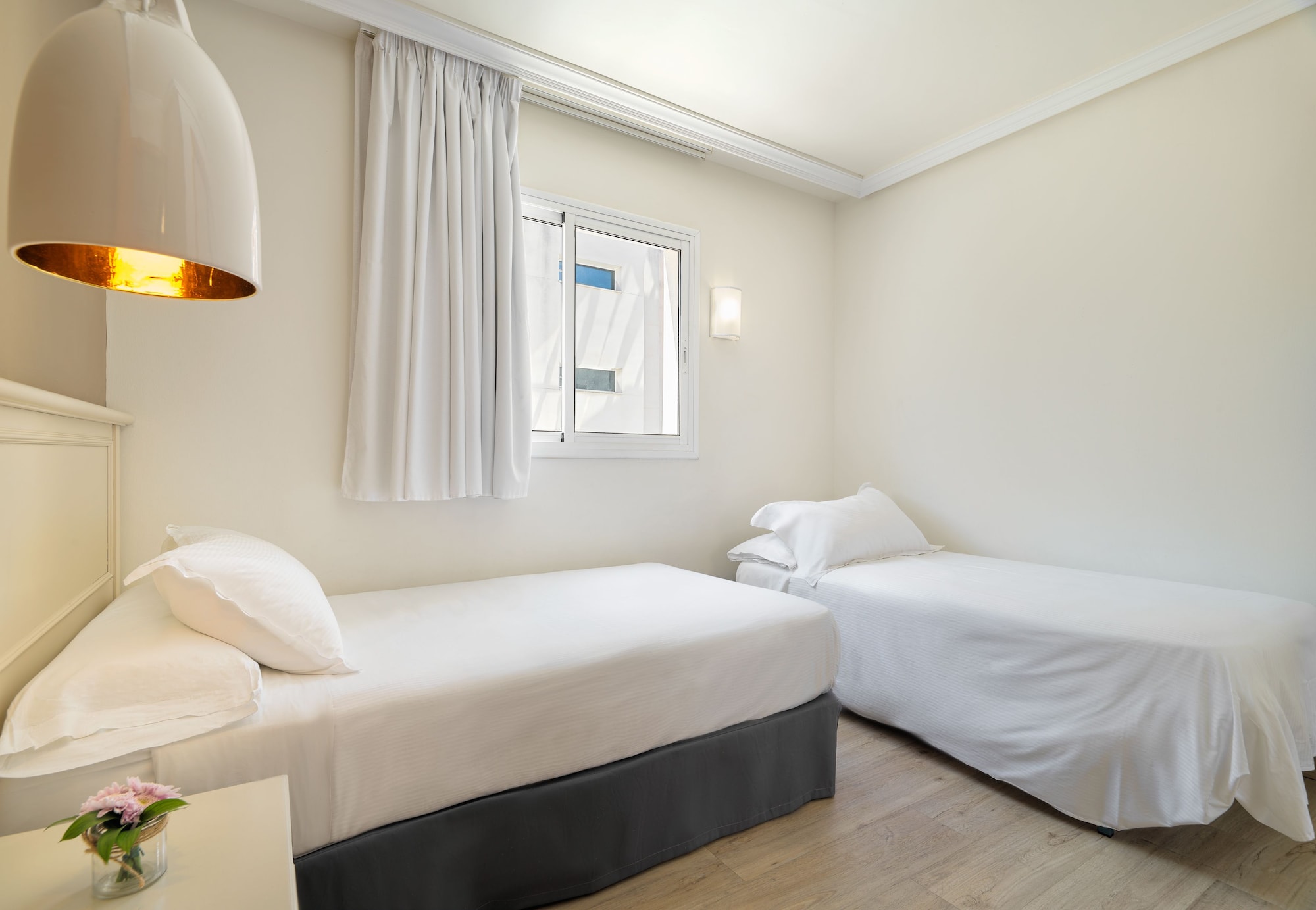 2 BEDROOMS, COMFORT, APARTMENT
