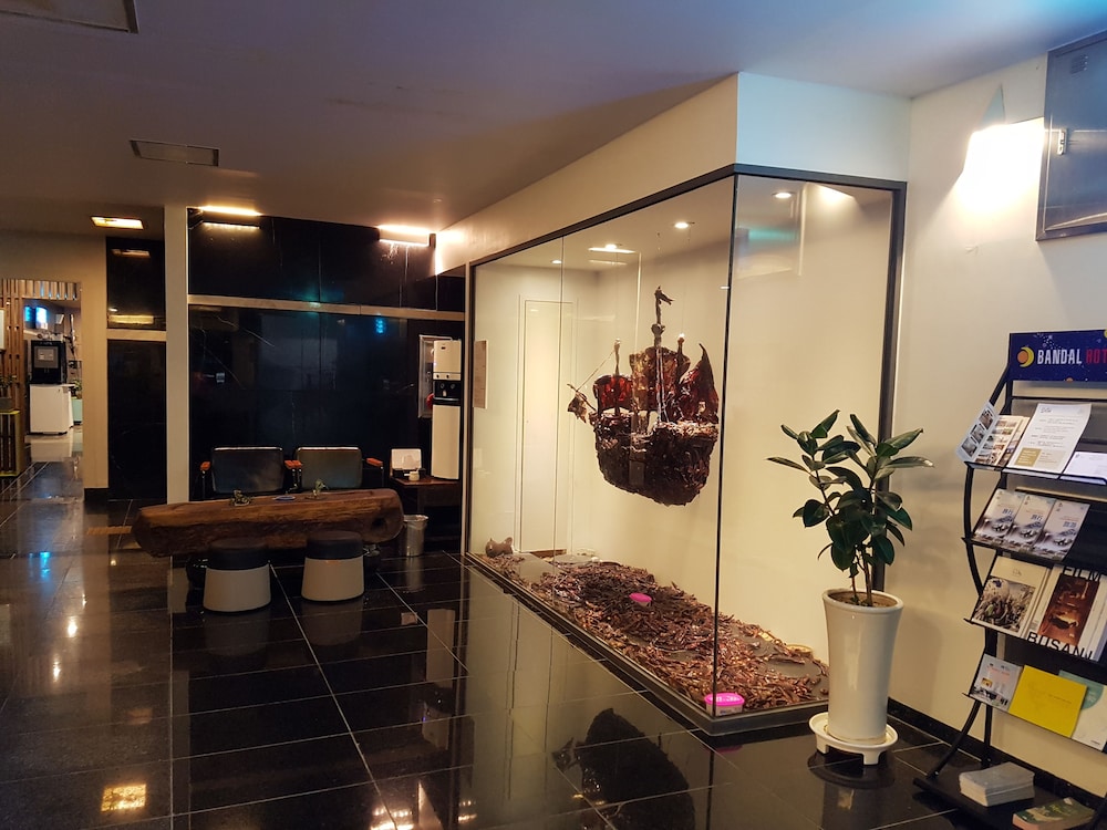 Bandal Hotel 3/25