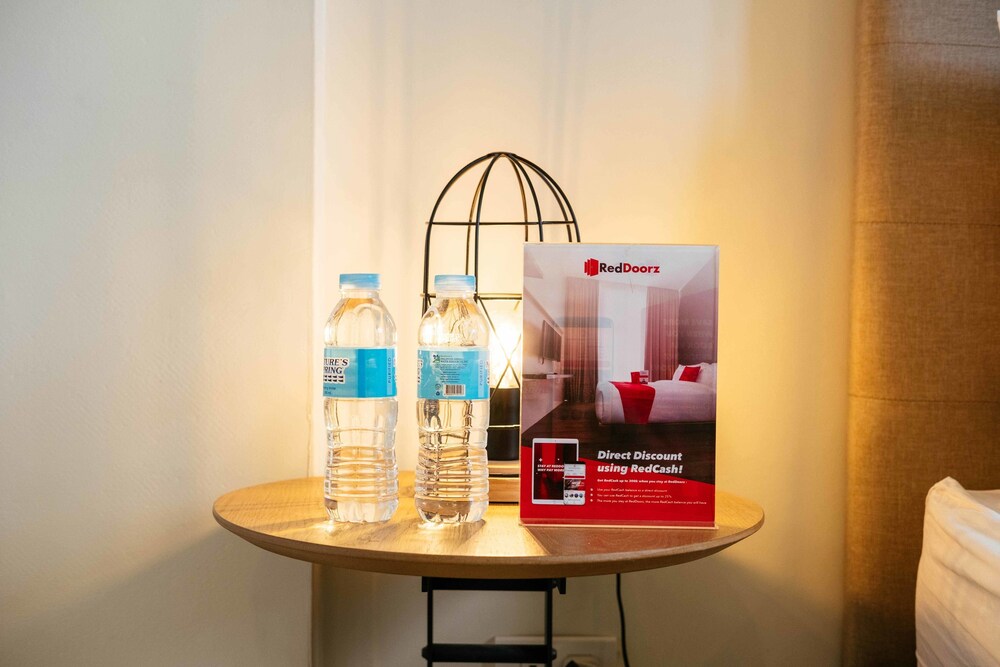 Reddoorz Plus Kamuning Quezon City 28/64