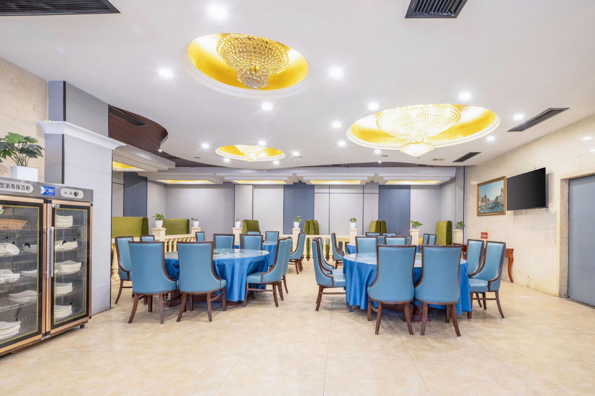 Vienna International Hotel (Suzhou Likou Furniture City) 37/42