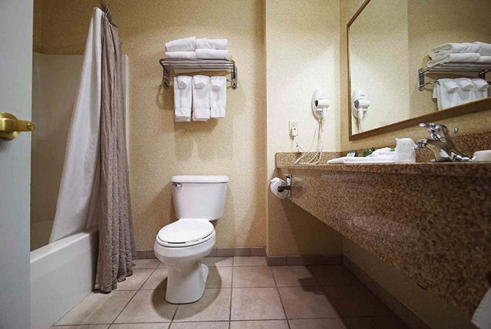 Town Country Inn And Suites 45/45
