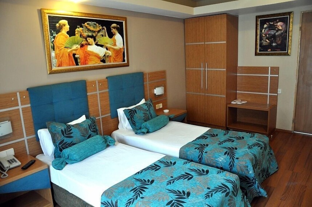 Ambrosia Hotel Beach & Spa 15/70