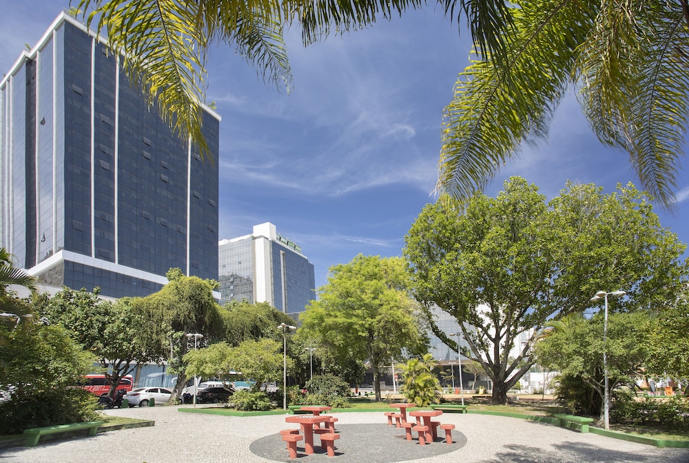 Windsor Tower Hotel 18/22