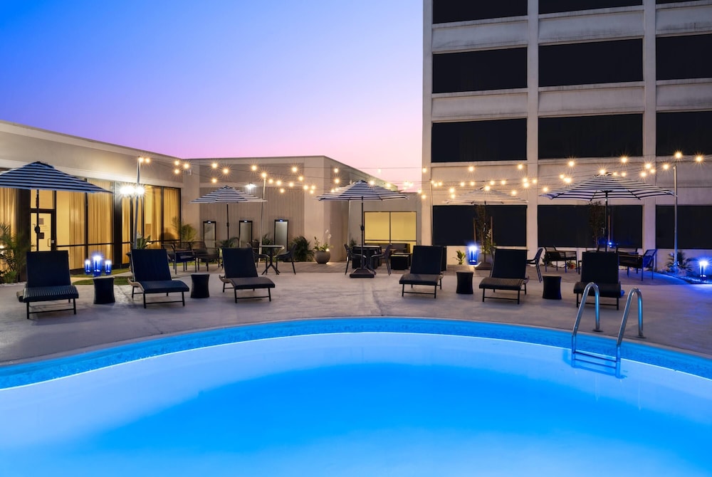 Wyndham Indianapolis Airport 4/72