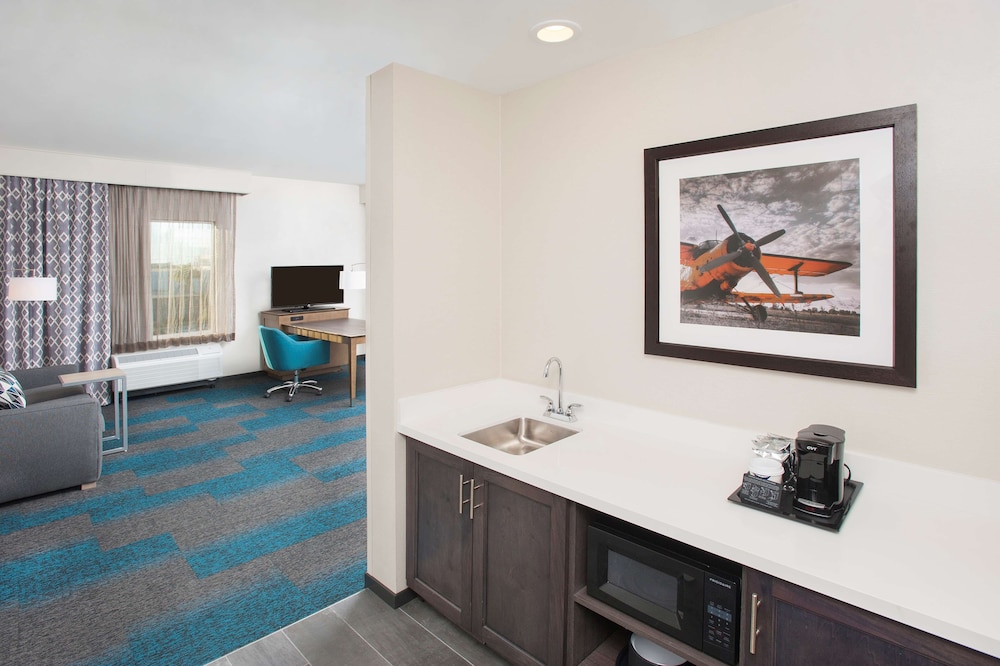 Hampton Inn Suites Lax el Segundo 35/61