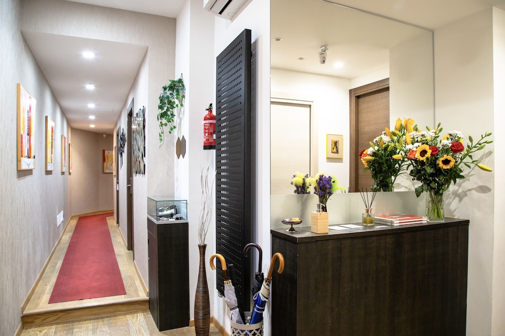Aiello Rooms - San Babila 9/61