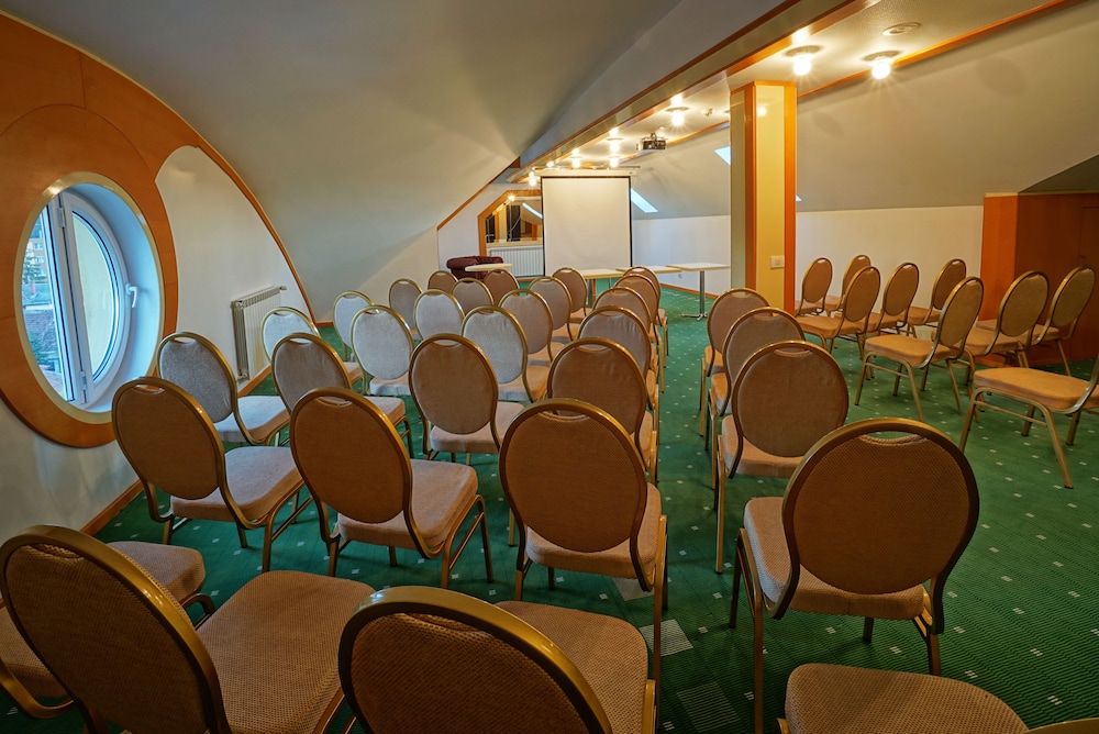 Hotel Citrin 32/35