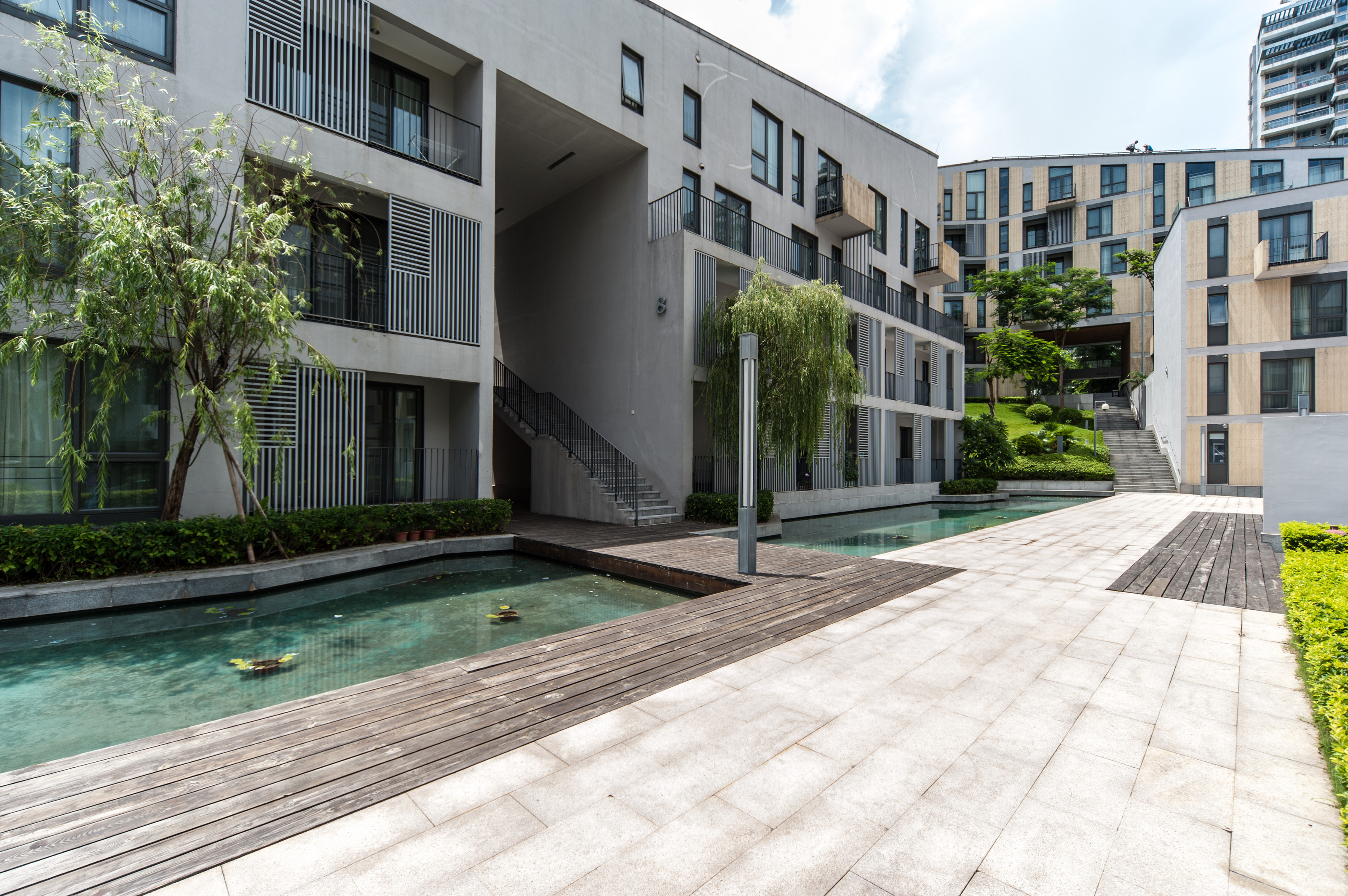 CM+ Serviced Apartment Shenzhen Hillside 31/36