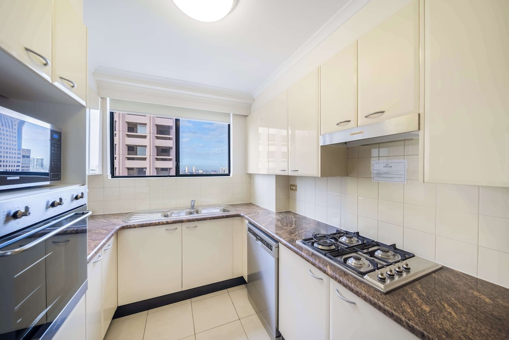 Oaks Sydney Castlereagh Suites 78/78