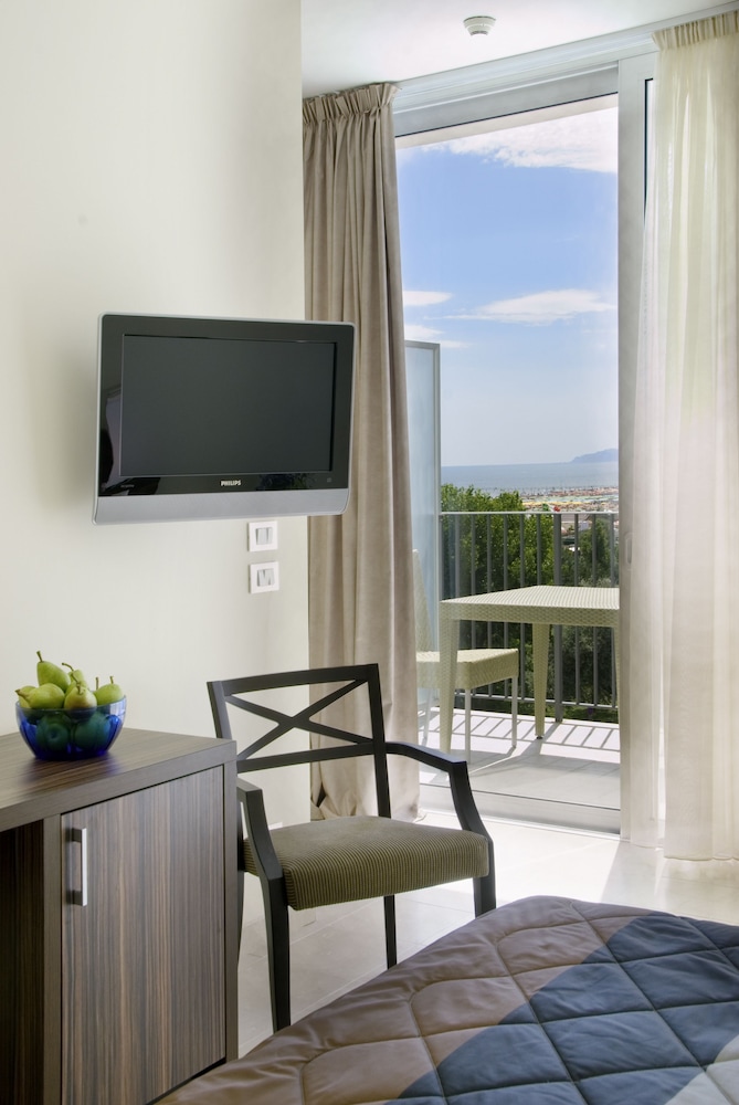 MERCURE RIMINI LUNGOMARE 59/71