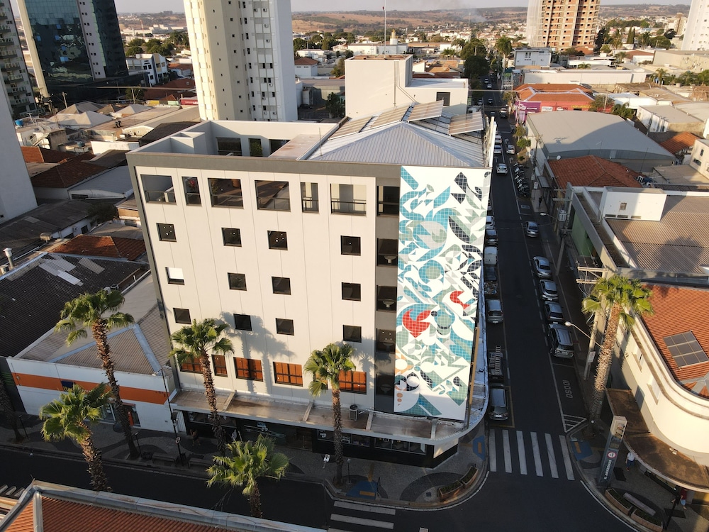 LA Hotel Votuporanga 2/28