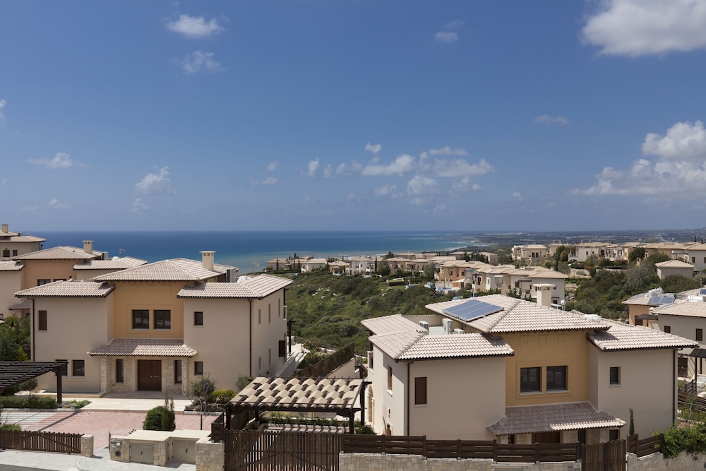 Aphrodite Hills Rentals - Premium Apartments 44/50