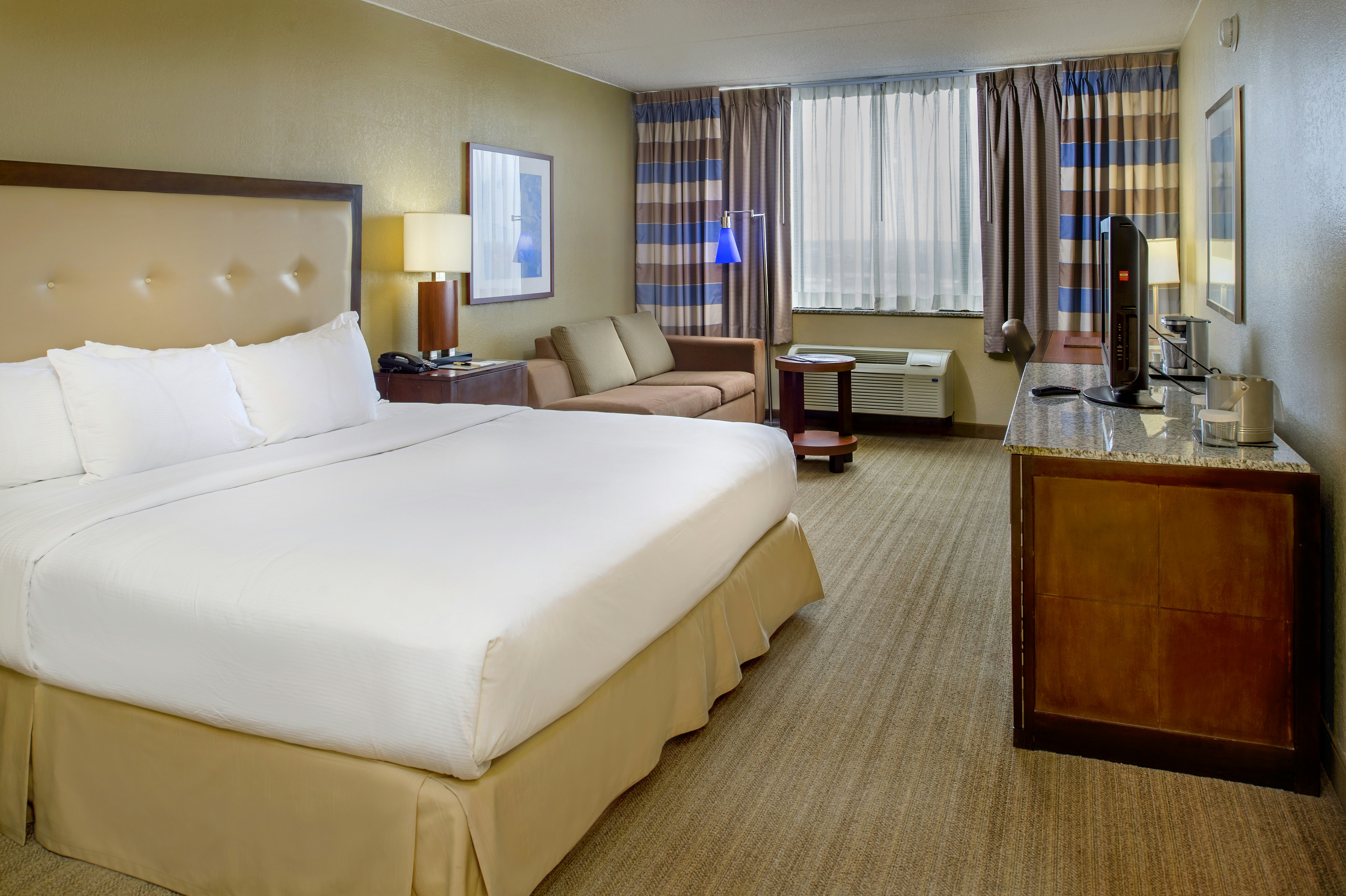 Doubletree By Hilton Hotel St Louis Westport 8/54