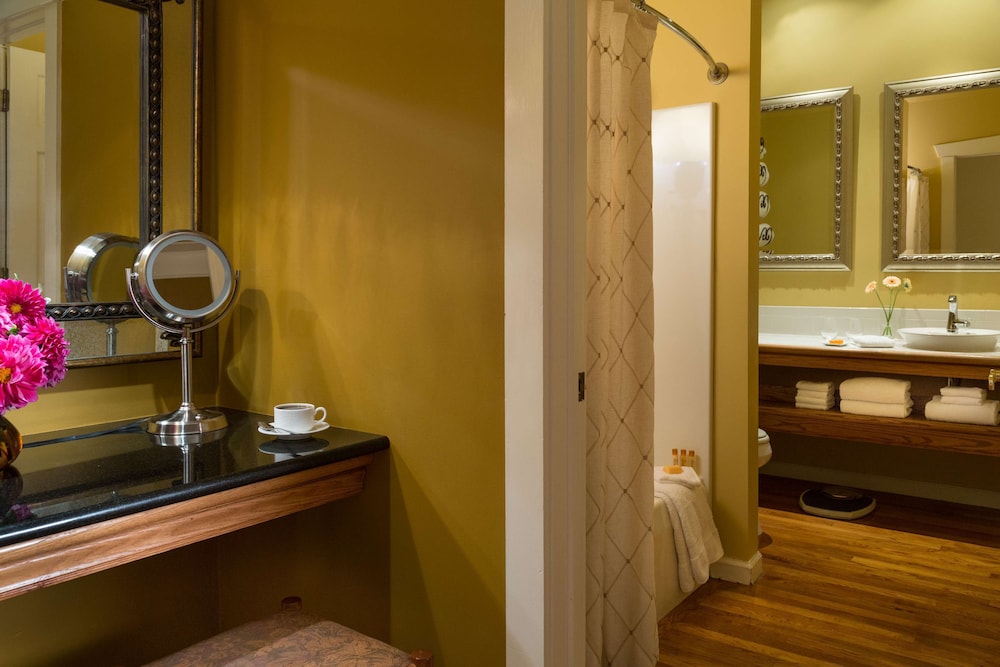 Inn At Leola Village 33/72