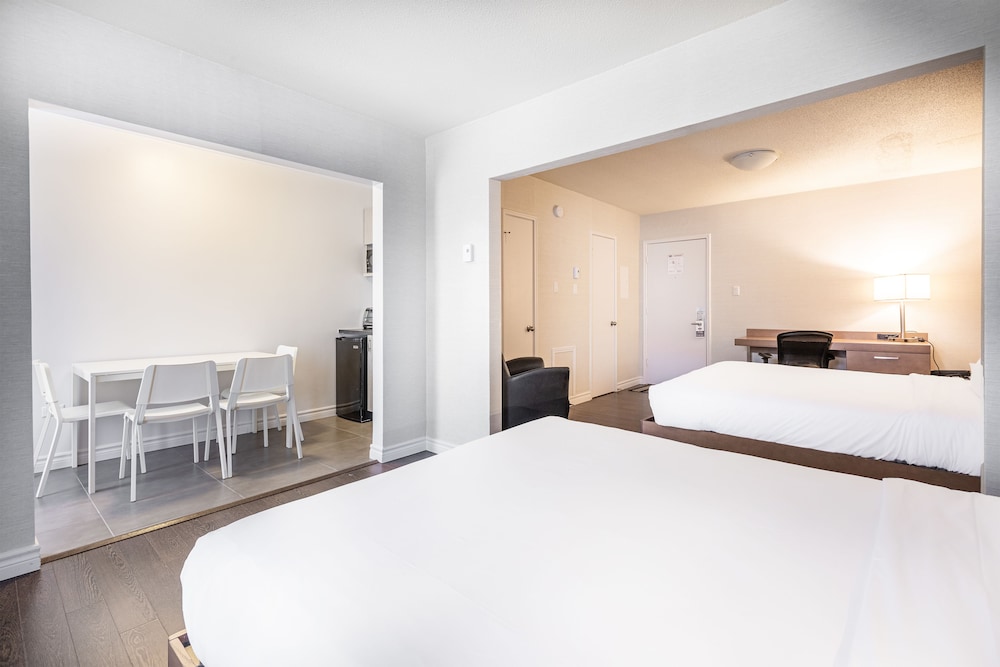Universel Hotel 19/75