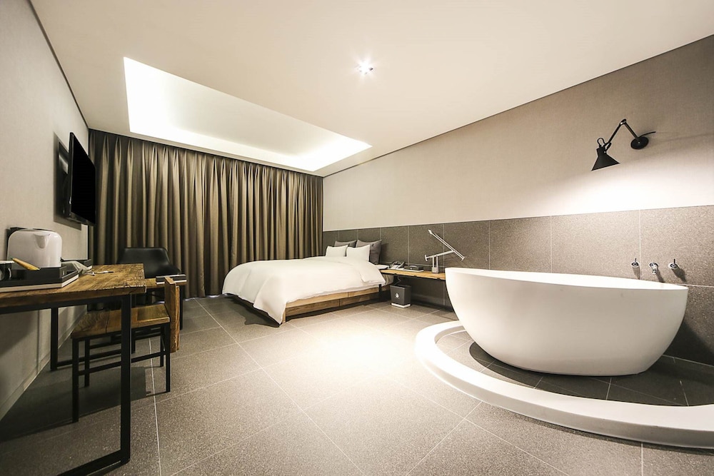 Yeoubi Hotel 22/61