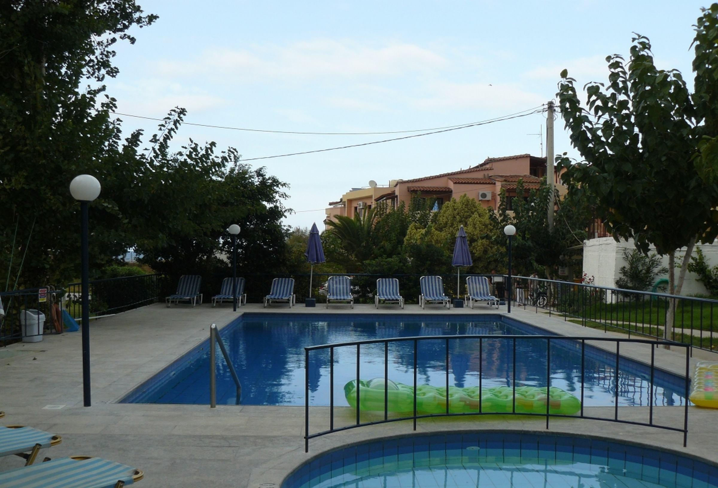 Leonidas Apartments 27/47