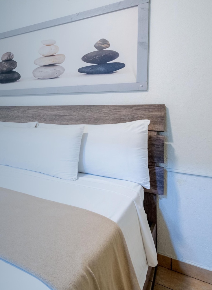 Rincon Inn 10/36