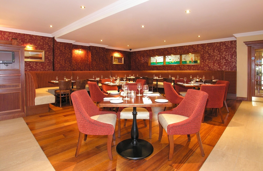 Ardilaun Hotel & Leisure Centre 31/41
