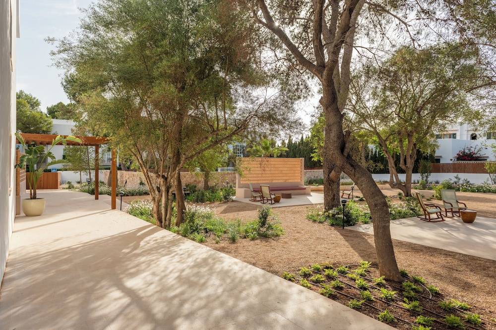Inturotel Esmeralda Garden 54/58