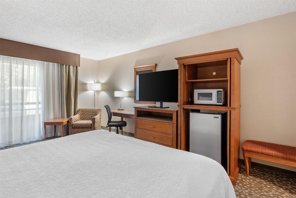 غرفة قياسية بسرير كوين لذوي الإعاقة، Best Western Plus Oak Harbor Hotel & Conference Center 3/10