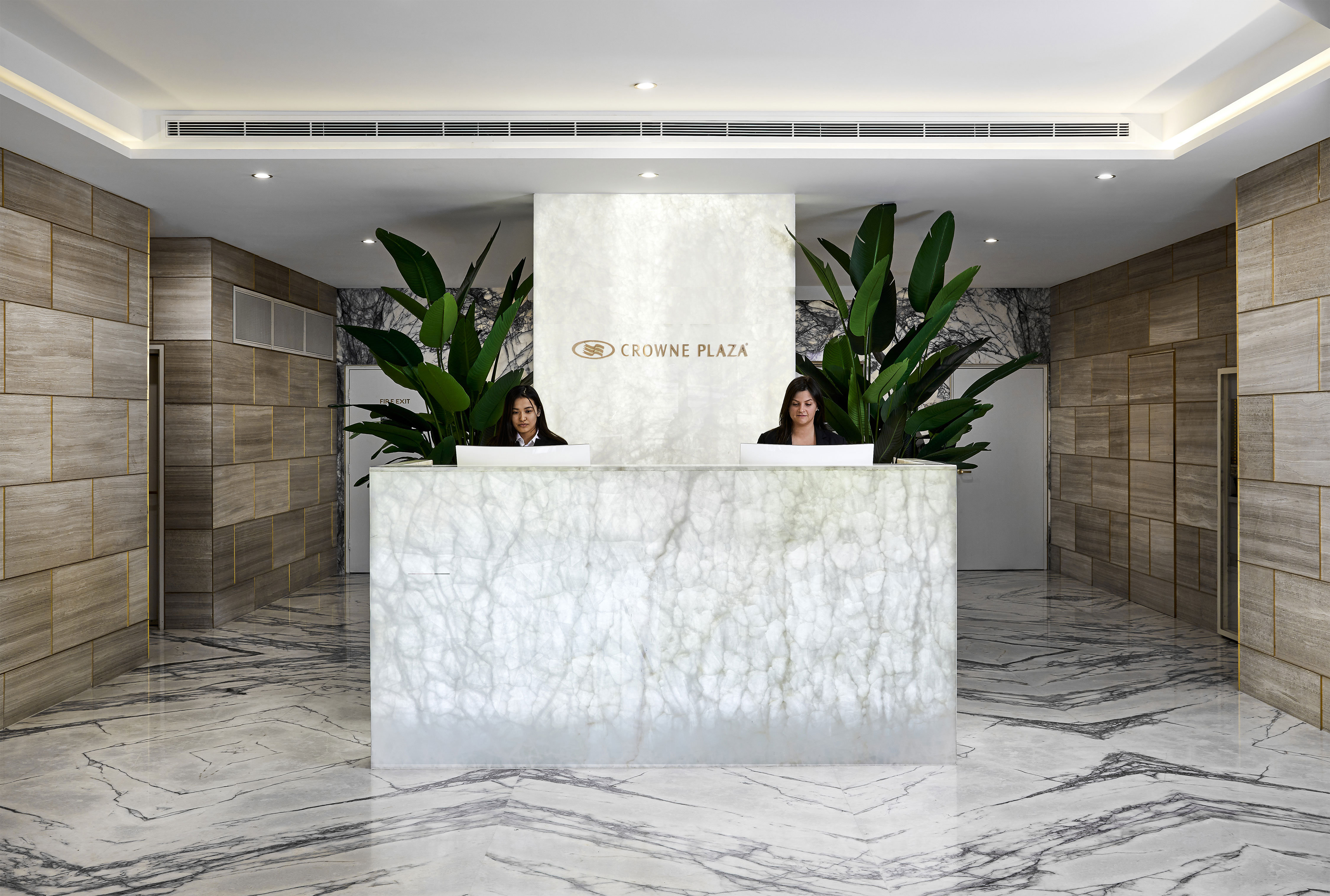 Crowne Plaza Sydney Burwood 4/60