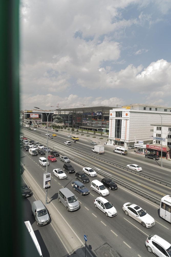Demir Suite Hotel 34/38