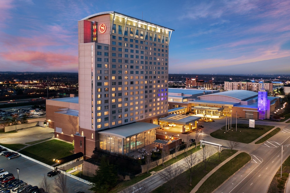 SHERATON OVERLAND PARK HOTEL AT THE CONVENTION CENTER