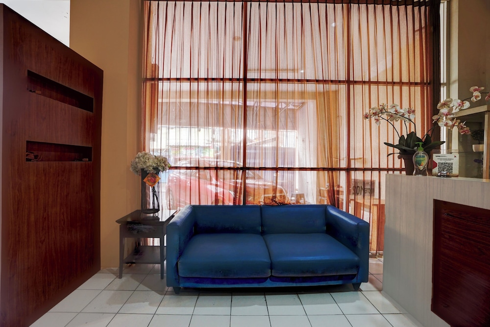 Hotel O Surabaya near Surabaya Town Square formerly Kupang Gunung Residence 47/60