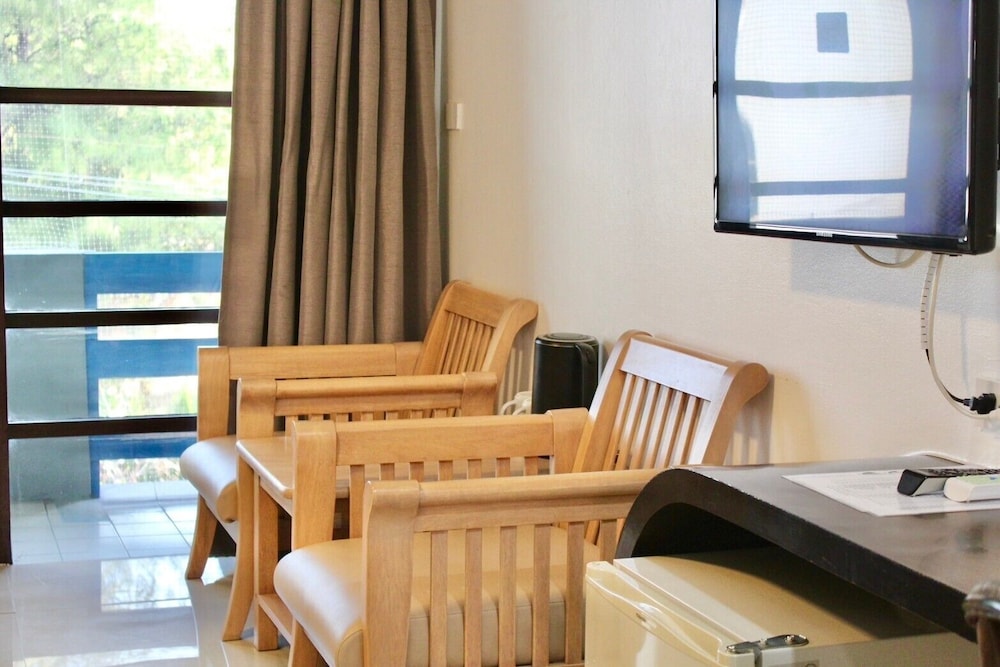 S2 Hotel 57/68