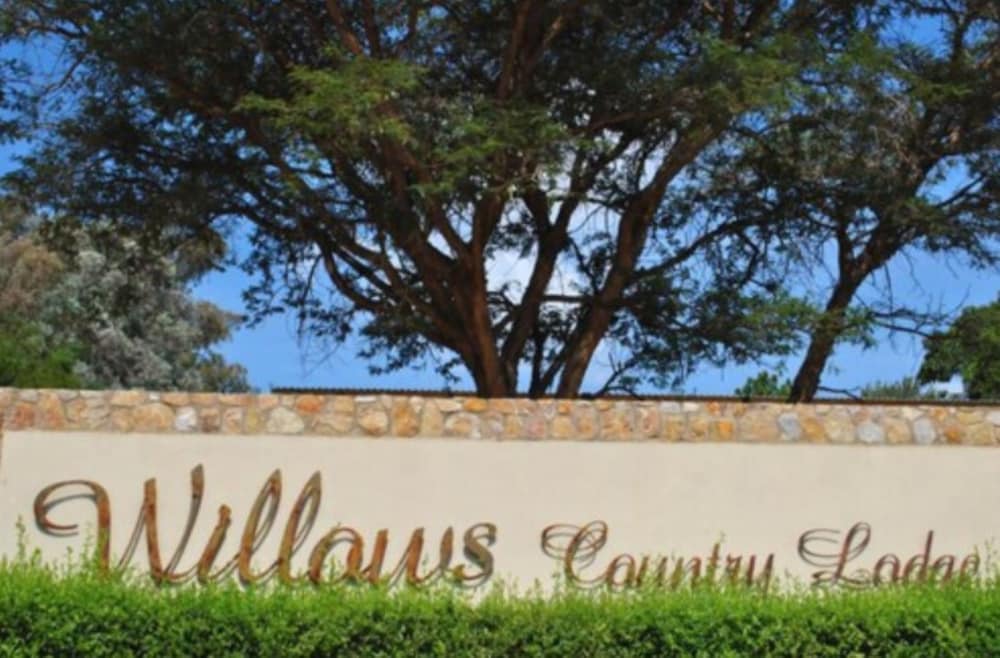 Willows Boutique Hotel 21/27